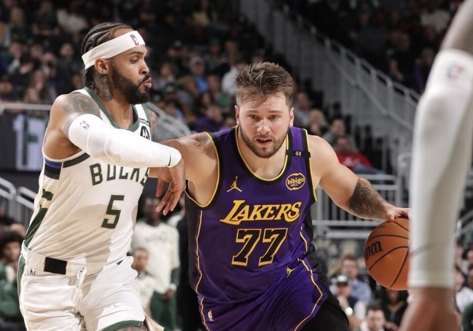 包含密尔沃基雄鹿内部会议纪要流出——集结日伤情更新；NBA总决赛使命明确；轮换策略成焦点的词条-问鼎在线入口